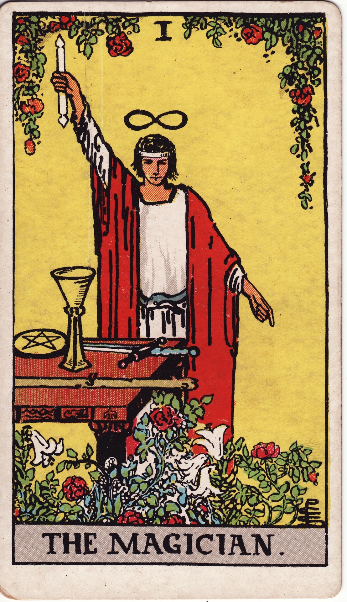Lá bài Tarot The Magician - Pháp Sư: Biểu tượng học và ý nghĩa chuyên sâu